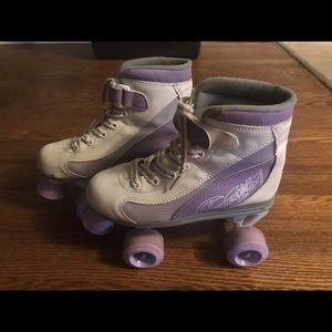 women’s/girls roller skates